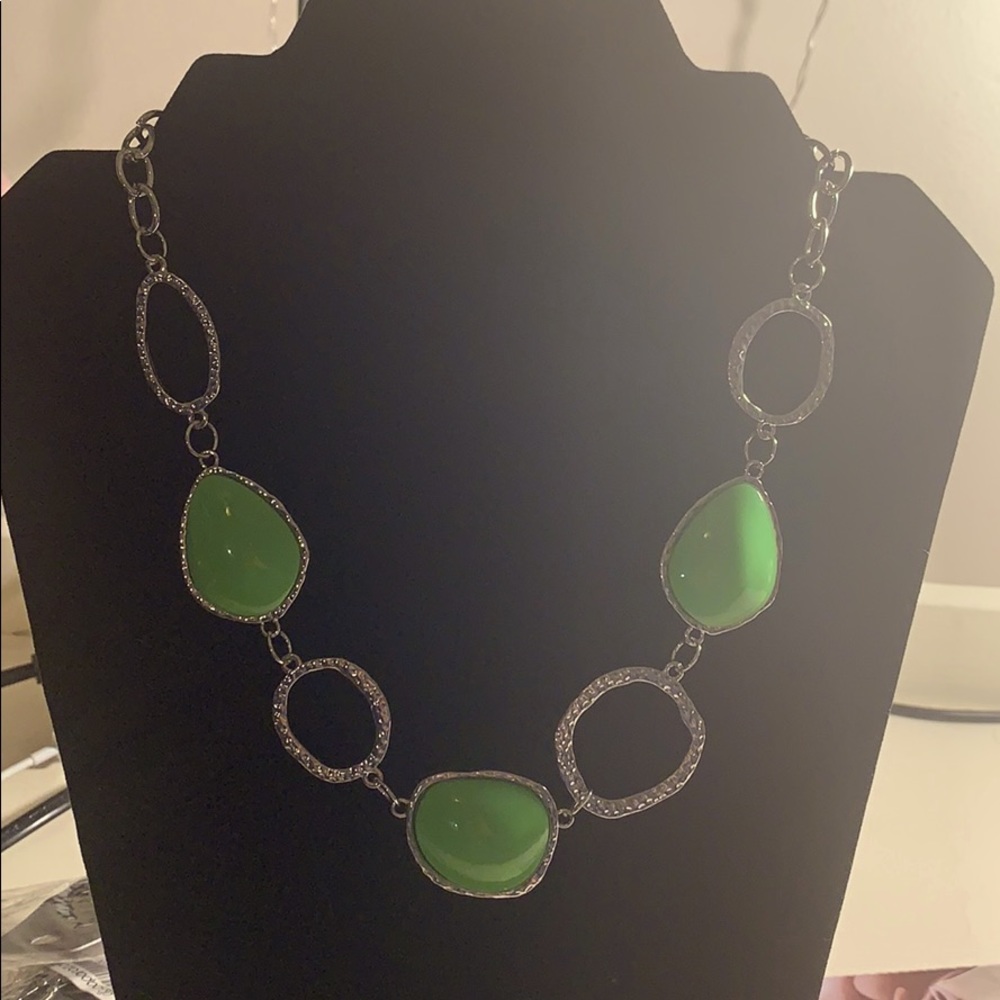 green and silver necklace 💚